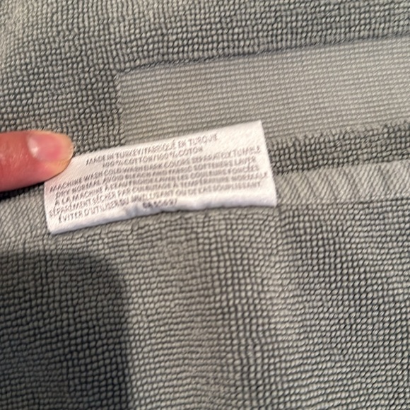 Restoration Hardware bath mat - Picture 5 of 5